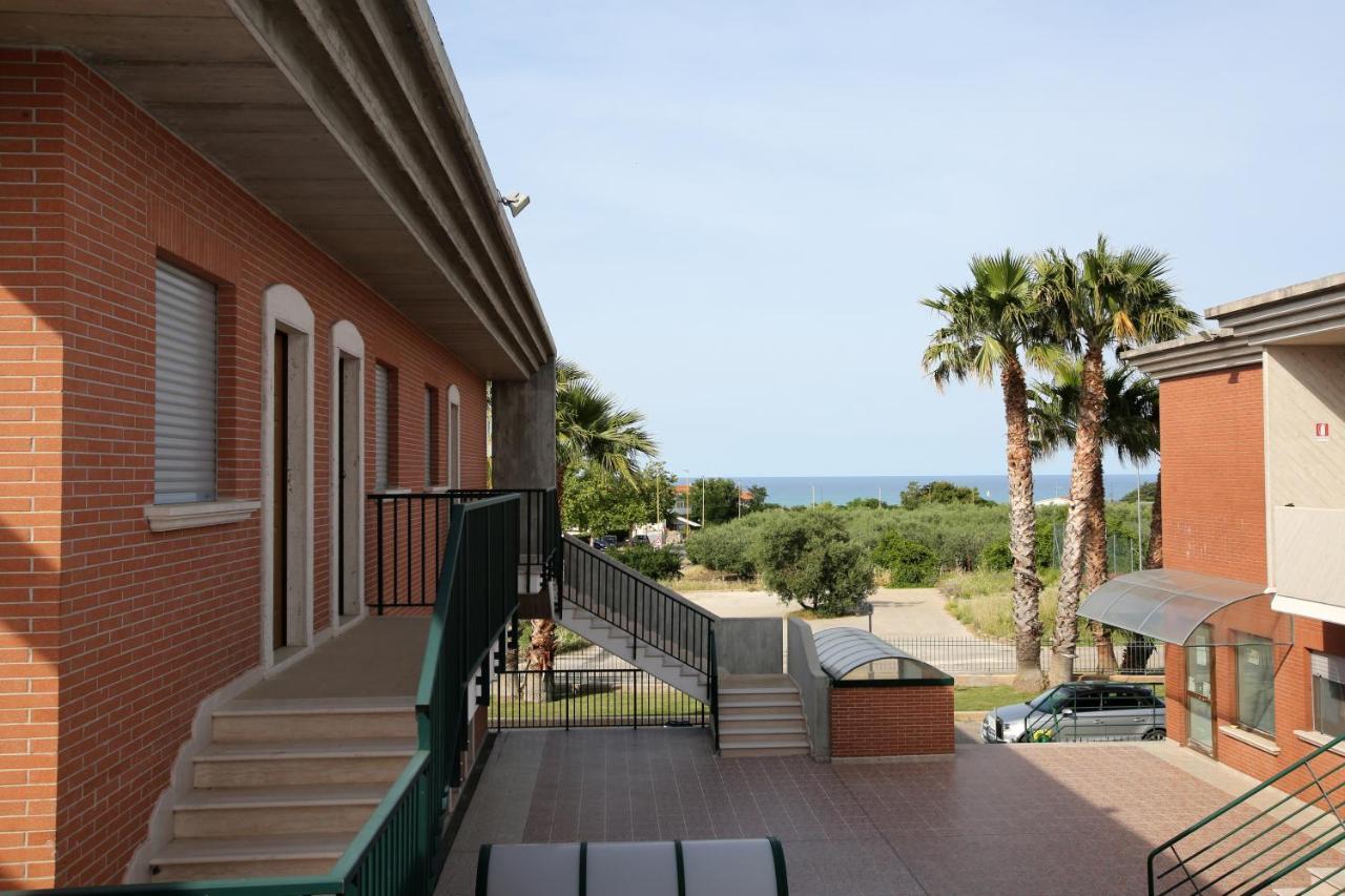 טרמולי Residence Villaggio Del Sole מראה חיצוני תמונה