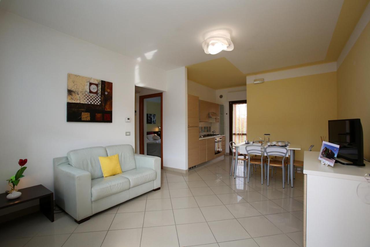 טרמולי Residence Villaggio Del Sole מראה חיצוני תמונה